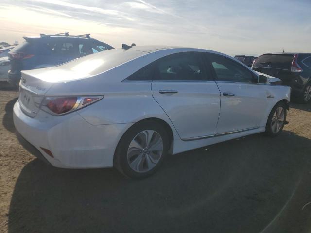 Photo 3 from auction – 2015 HYUNDAI SONATA HYB with VIN KMHEC4A48FA119113