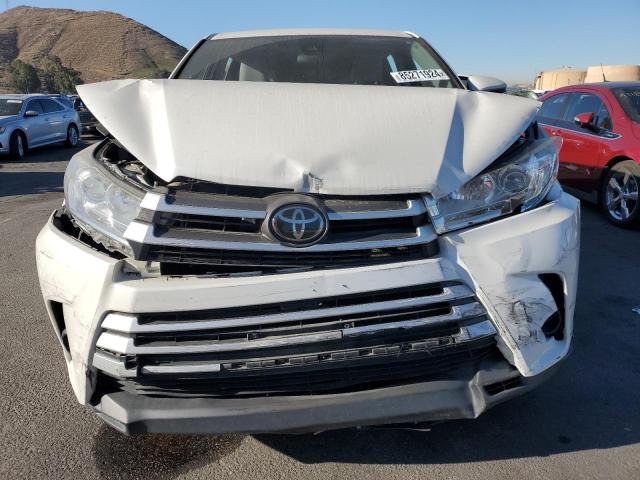 Photo 5 from auction – 2018 TOYOTA HIGHLANDER with VIN 5TDZARFH9JS035771