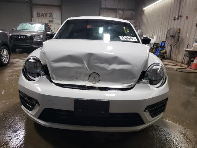 Photo 5 from auction – 2018 VOLKSWAGEN BEETLE S with VIN 3VWFD7AT5JM701564