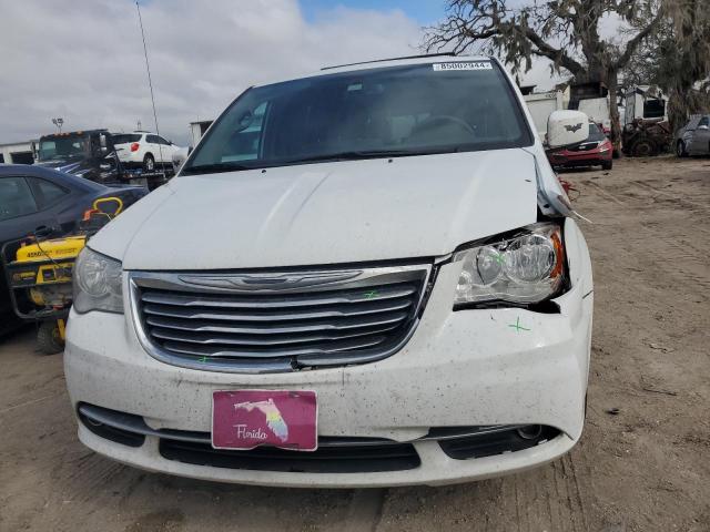 Photo 5 from auction – 2016 CHRYSLER TOWN & COU with VIN 2C4RC1BGXGR287197