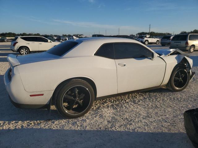 Photo 3 from auction – 2016 DODGE CHALLENGER with VIN 2C3CDZAG9GH240269