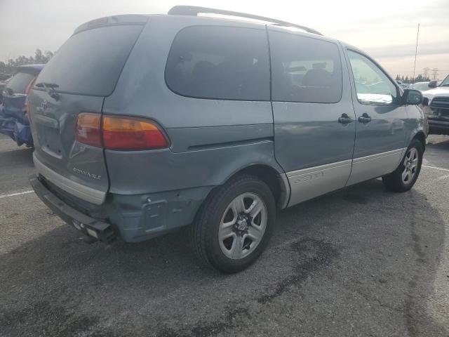 Photo 3 from auction – 1998 TOYOTA SIENNA LE with VIN 4T3ZF13C4WU073121
