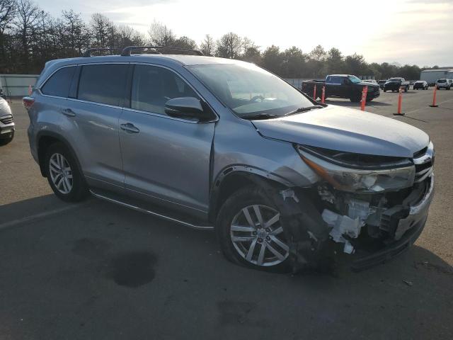 Photo 4 from auction – 2015 TOYOTA HIGHLANDER with VIN 5TDBKRFH2FS074532