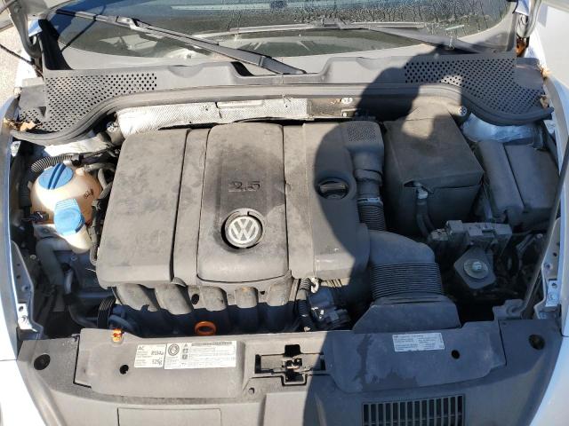 Photo 11 from auction – 2013 VOLKSWAGEN BEETLE with VIN 3VWFP7ATXDM613640