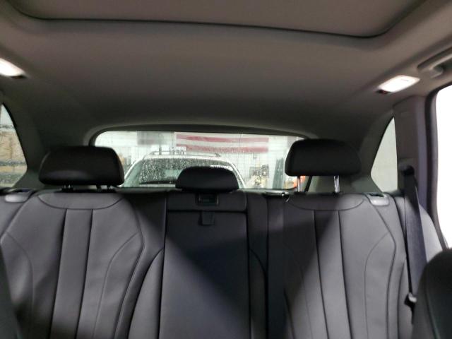 Photo 10 from auction – 2015 BMW X5 XDRIVE5 with VIN 5UXKR6C59F0J74942
