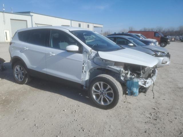 Photo 4 from auction – 2017 FORD ESCAPE SE with VIN 1FMCU9GD1HUE21658