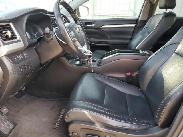 Photo 7 from auction – 2017 TOYOTA HIGHLANDER with VIN 5TDJZRFH0HS389713