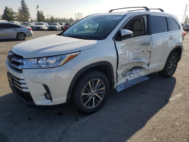 TOYOTA HIGHLANDER 2018 с VIN 5TDKZRFH9JS532264 - Фото с аукциона