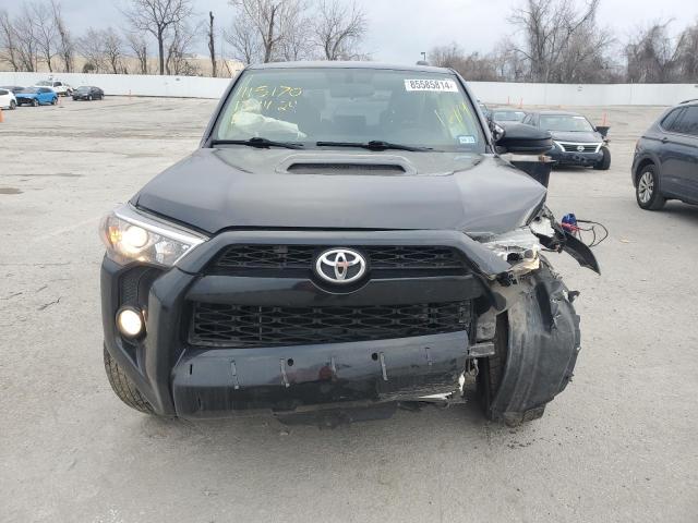 Photo 5 from auction – 2019 TOYOTA 4RUNNER SR with VIN JTEBU5JR2K5665765