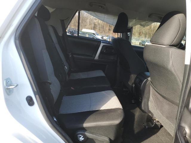 Photo 11 from auction – 2017 TOYOTA 4RUNNER SR with VIN JTEBU5JR3H5445785