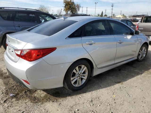 Photo 3 from auction – 2014 HYUNDAI SONATA GLS with VIN 5NPEB4AC3EH911692