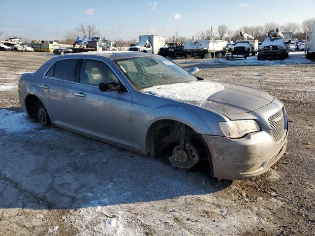 Photo 4 from auction – 2017 CHRYSLER 300C PLATI with VIN 2C3CCASG1HH534138