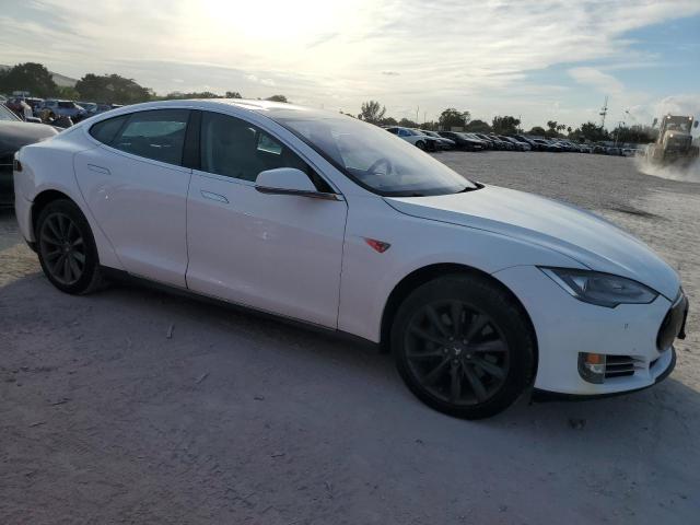 Photo 4 from auction – 2013 TESLA MODEL S with VIN 5YJSA1DP6DFP08229