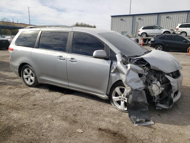 Photo 4 from auction – 2014 TOYOTA SIENNA LE with VIN 5TDKK3DC1ES407869