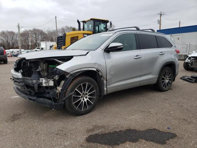 TOYOTA HIGHLANDER 2017 with VIN 5TDJZRFHXHS436469 - Photo from auction