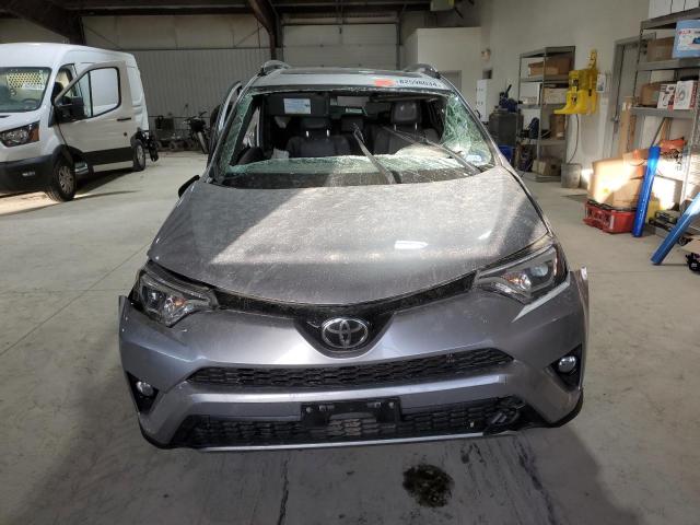 Photo 5 from auction – 2017 TOYOTA RAV4 SE with VIN 2T3JFREVXHW595975