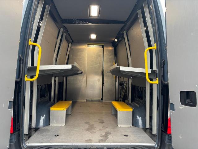 Photo 6 from auction – 2018 MERCEDES-BENZ SPRINTER 2 with VIN WD3PE7CD2JP644058