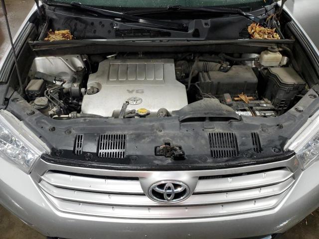 Photo 12 from auction – 2012 TOYOTA HIGHLANDER with VIN 5TDBK3EH5CS125287