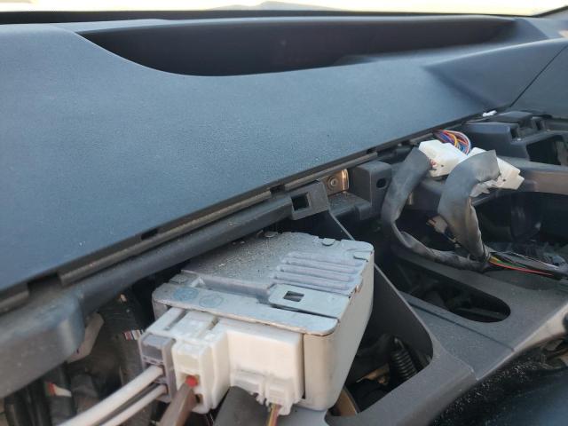 Photo 9 from auction – 2005 TOYOTA PRIUS with VIN JTDKB20U657055987