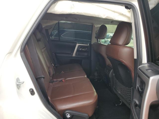 Photo 11 from auction – 2015 TOYOTA 4RUNNER SR with VIN JTEBU5JR4F5234219