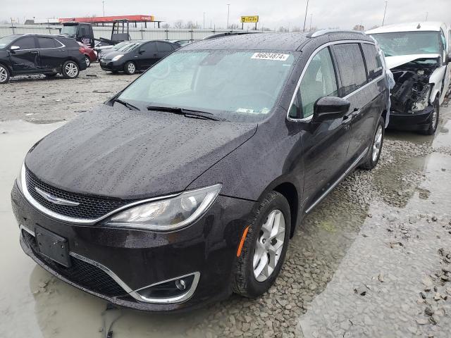 CHRYSLER PACIFICA T 2019 with VIN 2C4RC1EG0KR575167 - Photo from auction