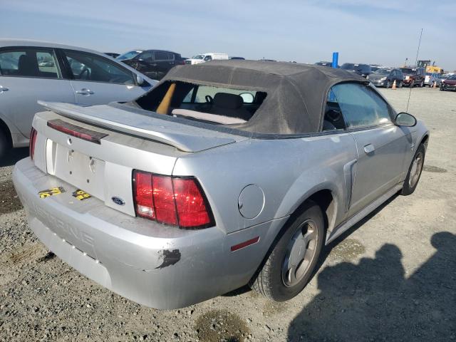 Photo 3 from auction – 2000 FORD MUSTANG with VIN 1FAFP4441YF169212