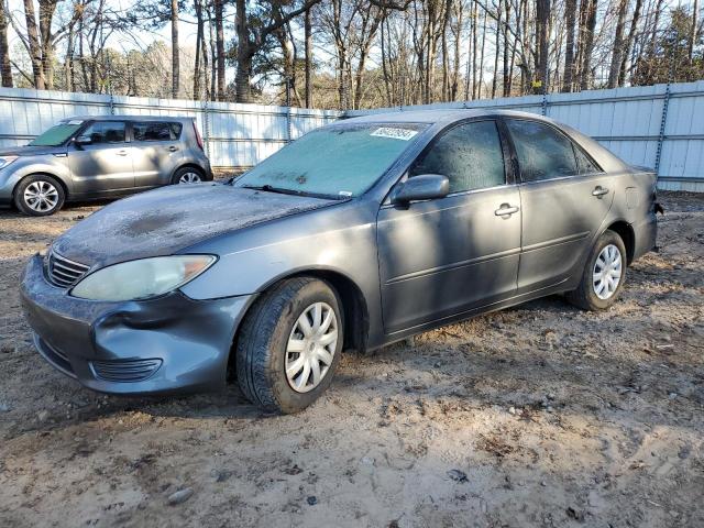 TOYOTA CAMRY LE 2005 with VIN 4T1BE32K55U586961 - Photo from auction