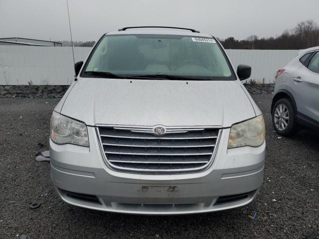 Photo 5 from auction – 2010 CHRYSLER TOWN & COU with VIN 2A4RR4DE8AR309629