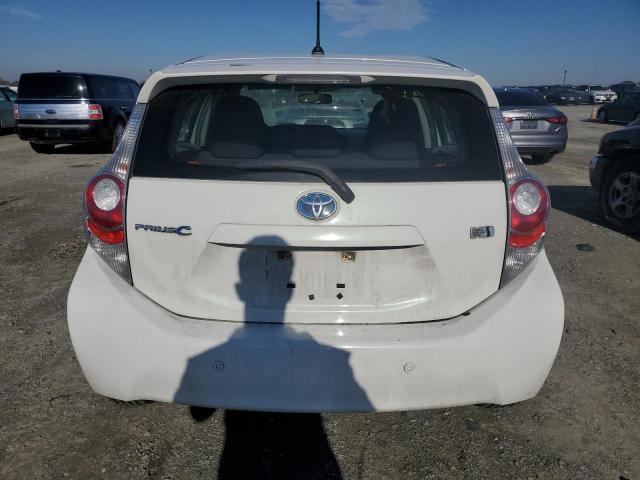 Photo 6 from auction – 2014 TOYOTA PRIUS C with VIN JTDKDTB37E1065869