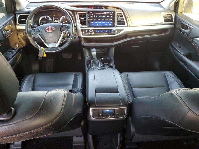 Photo 8 from auction – 2017 TOYOTA HIGHLANDER with VIN 5TDKZRFH5HS197093