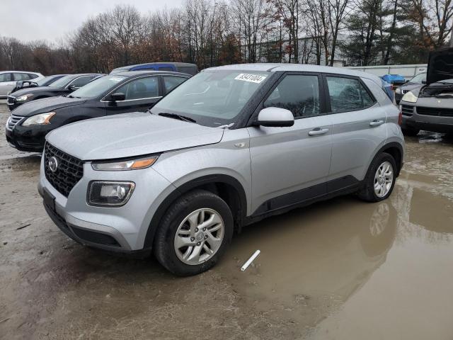 HYUNDAI VENUE SE 2022 with VIN KMHRB8A35NU201557 - Photo from auction