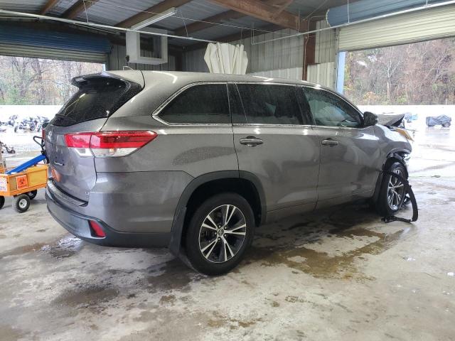 Photo 3 from auction – 2017 TOYOTA HIGHLANDER with VIN 5TDZZRFH6HS232447