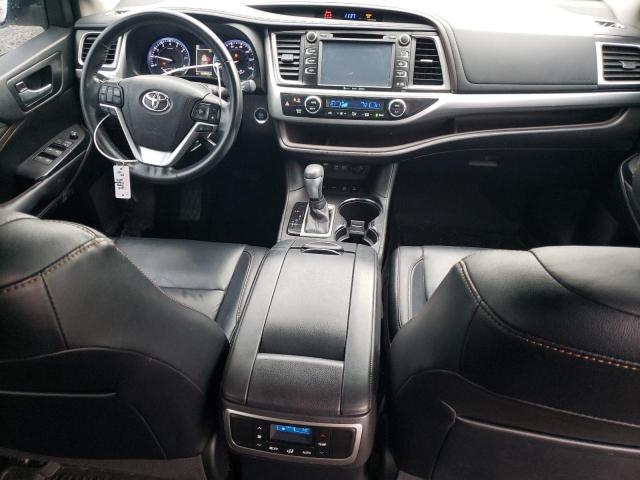 Photo 8 from auction – 2018 TOYOTA HIGHLANDER with VIN 5TDJZRFH6JS824787