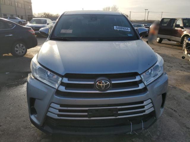 Photo 5 from auction – 2019 TOYOTA HIGHLANDER with VIN 5TDZZRFH5KS359438