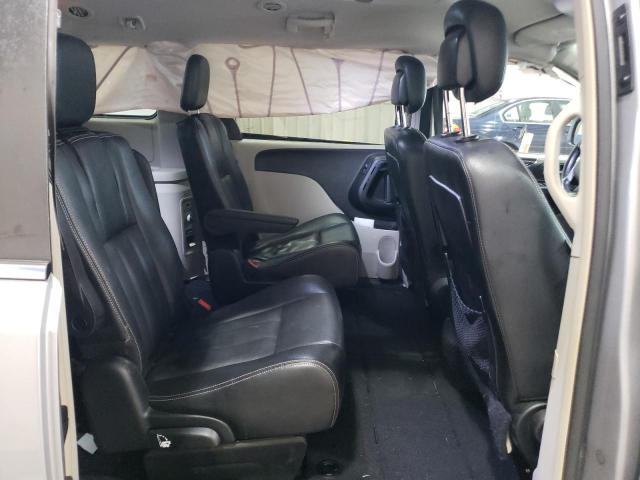 Photo 11 from auction – 2014 CHRYSLER TOWN & COU with VIN 2C4RC1BG3ER382908