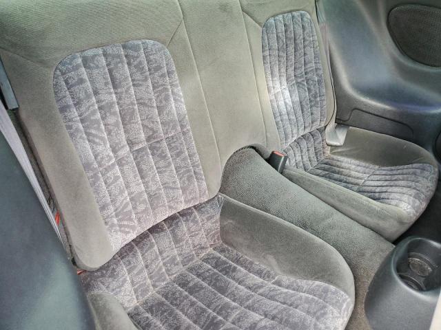 Photo 10 from auction – 2002 CHEVROLET CAMARO with VIN 2G1FP22K422133841