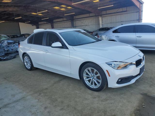 Photo 4 from auction – 2018 BMW 320 XI with VIN WBA8E5G58JNV02839