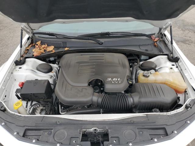 Photo 11 from auction – 2019 CHRYSLER 300 TOURIN with VIN 2C3CCAAG7KH690631