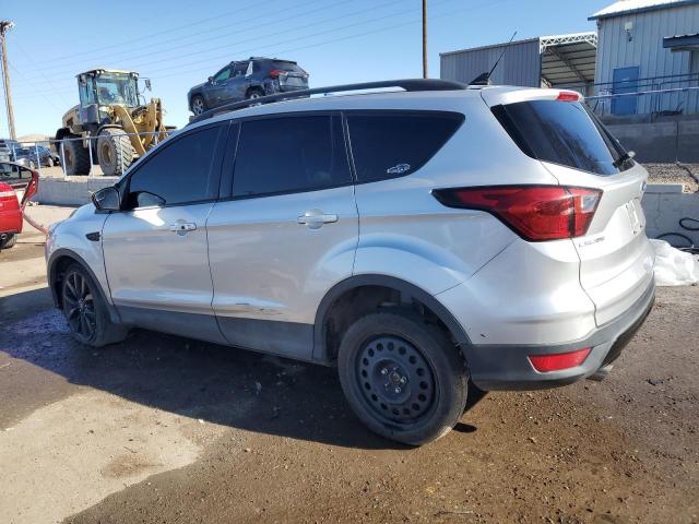 Photo 2 from auction – 2019 FORD ESCAPE SE with VIN 1FMCU9GDXKUB07238