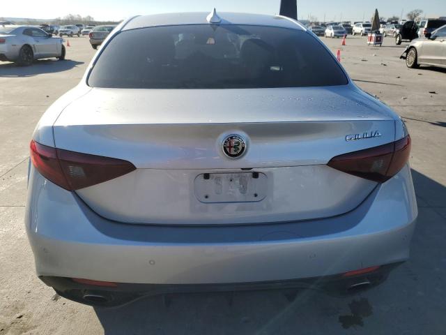 Photo 6 from auction – 2018 ALFA ROMEO GIULIA with VIN ZARFAEBN3J7578282