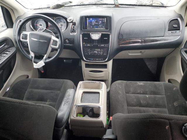 Photo 8 from auction – 2016 CHRYSLER TOWN & COU with VIN 2C4RC1BG4GR190268