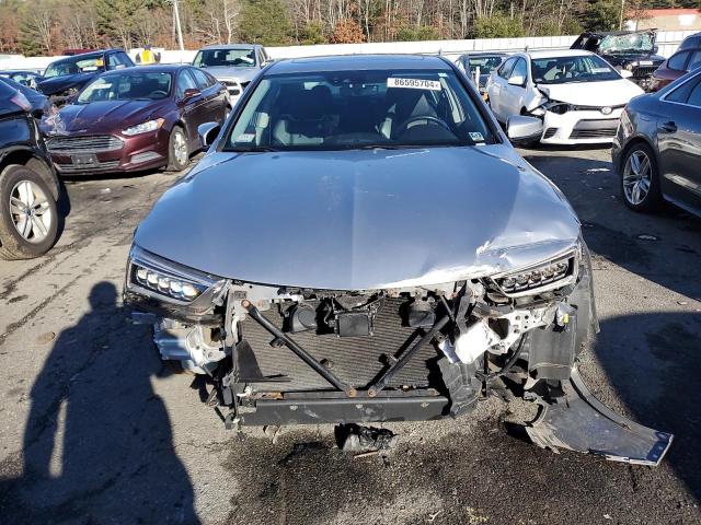 Photo 5 from auction – 2018 ACURA TLX TECH with VIN 19UUB1F55JA005180