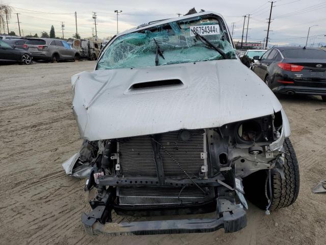 Photo 5 from auction – 2000 TOYOTA 4RUNNER SR with VIN JT3GN86R1Y0154155