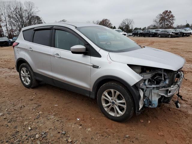 Photo 4 from auction – 2019 FORD ESCAPE SE with VIN 1FMCU0GD1KUB45274