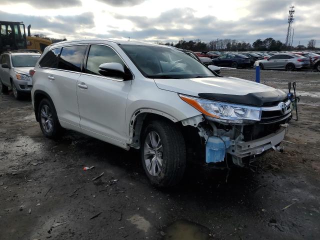 Photo 4 from auction – 2015 TOYOTA HIGHLANDER with VIN 5TDJKRFH1FS203792
