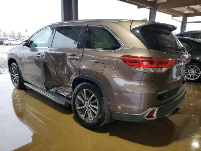 Photo 2 from auction – 2018 TOYOTA HIGHLANDER with VIN 5TDKZRFH9JS240050