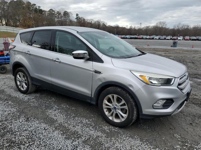 Photo 4 from auction – 2017 FORD ESCAPE SE with VIN 1FMCU0GD5HUA52301