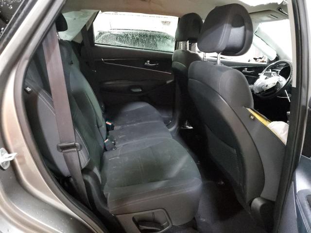 Photo 11 from auction – 2016 KIA SORENTO LX with VIN 5XYPGDA30GG135705