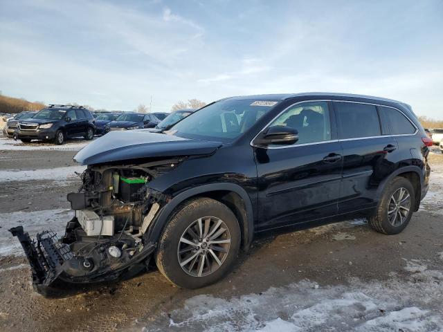 TOYOTA HIGHLANDER 2017 with VIN 5TDJZRFH5HS447721 - Photo from auction