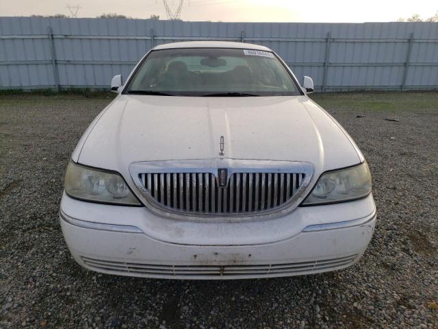 Photo 5 from auction – 2003 LINCOLN TOWN CAR E with VIN 1LNHM81W33Y664125